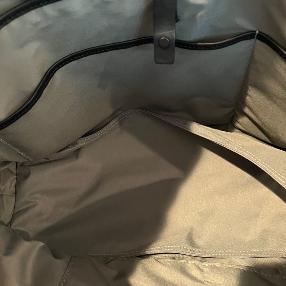 AWAY Luggage Set - Picture 5 of 10